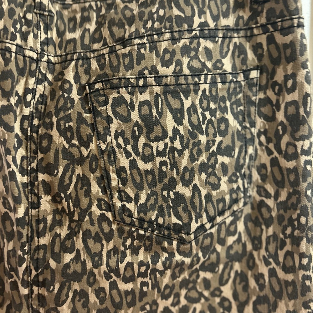 d. jeans Leopard Print Mini Skirt - Picture 8 of 11